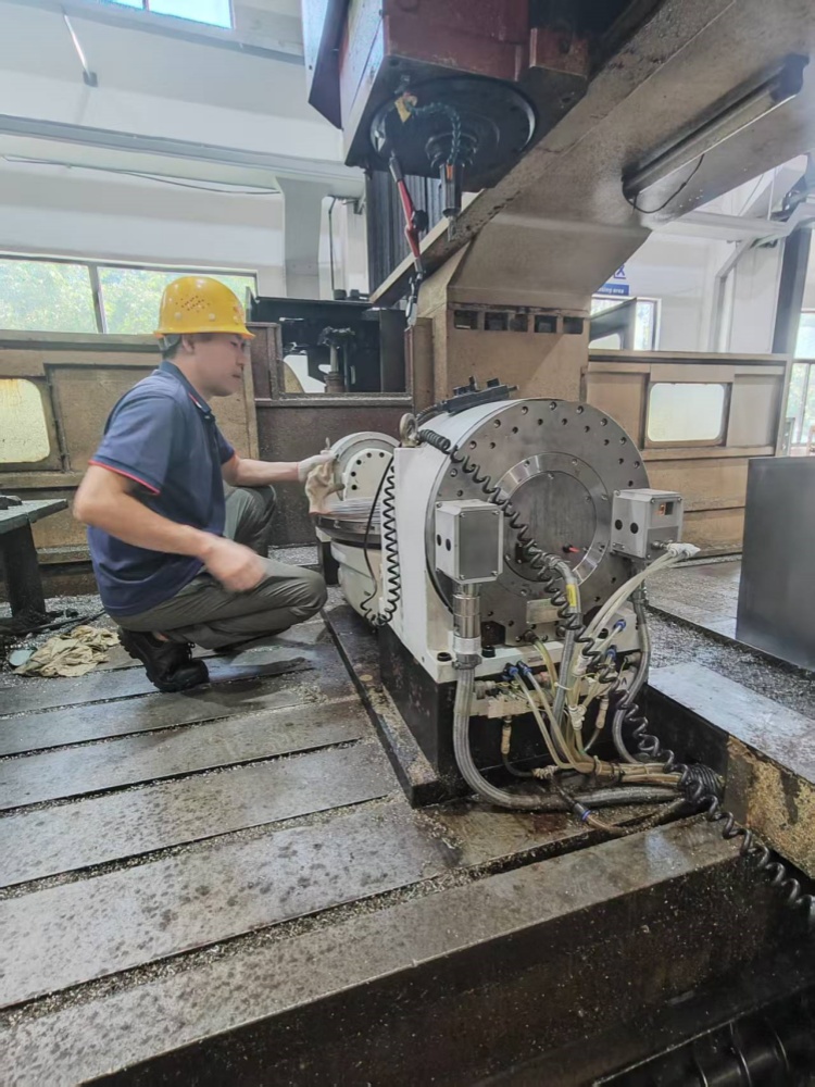 五軸轉(zhuǎn)臺(tái)維修